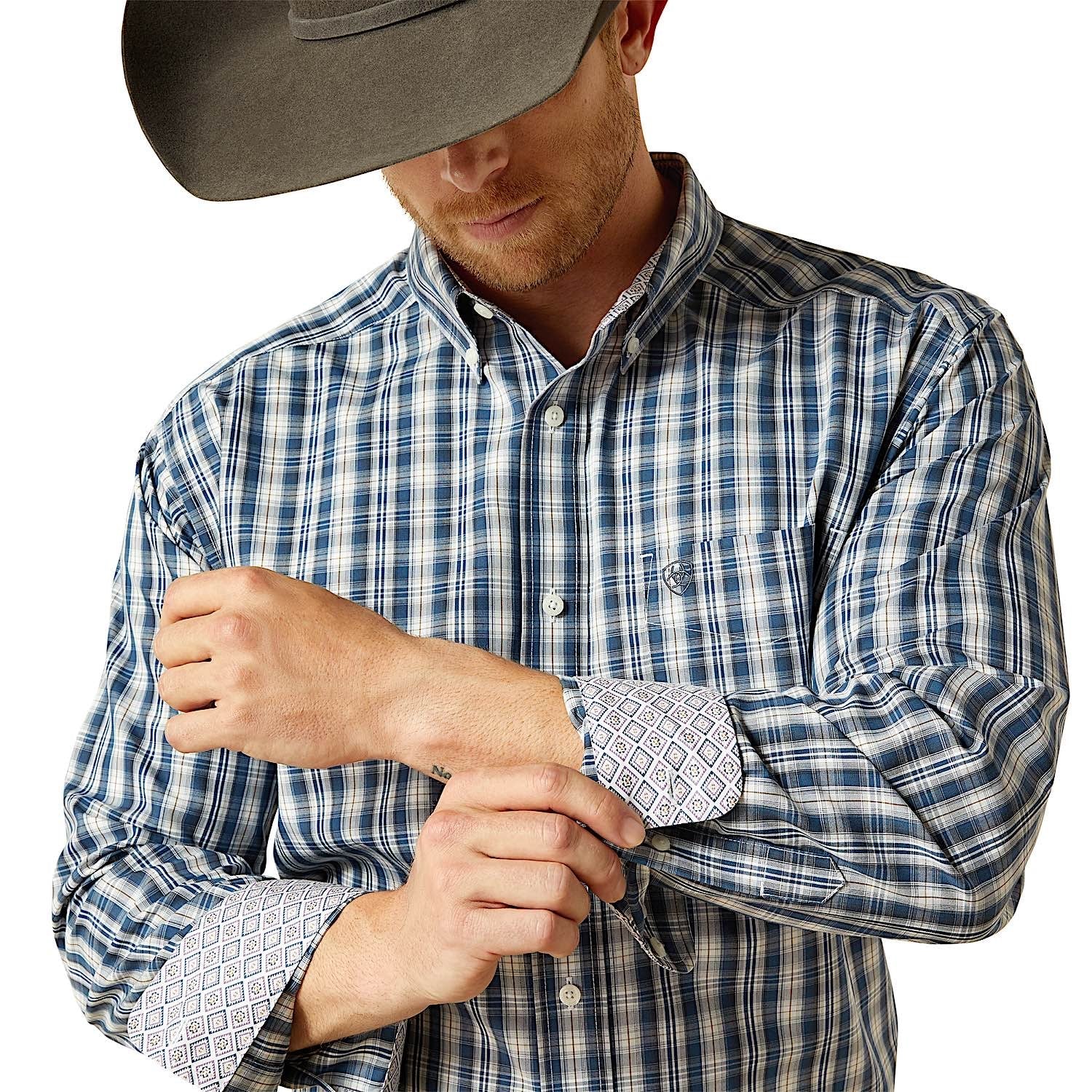 Ariat Men's Wrinkle Free Dargan Classic Fit Shirt - Navy - Image 4
