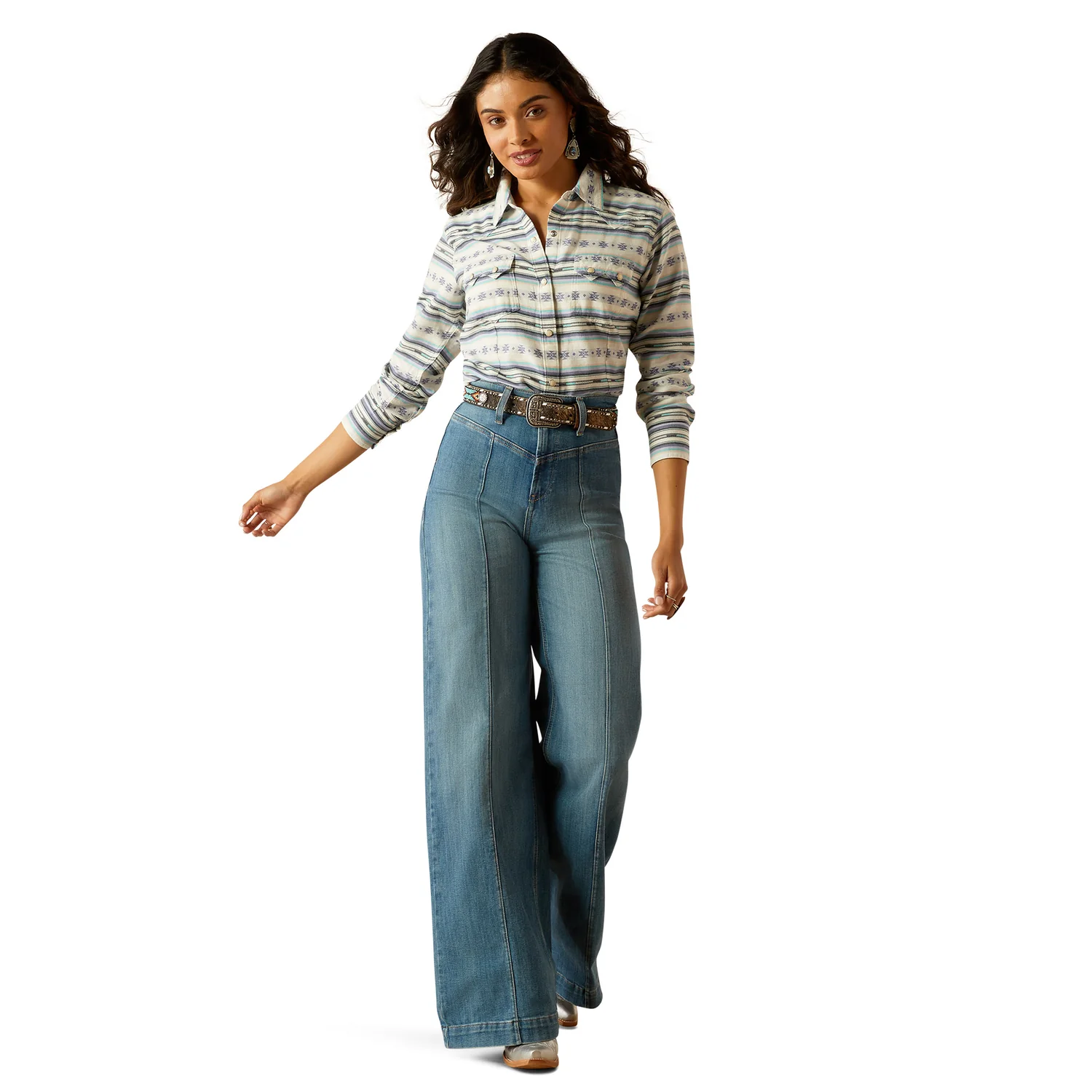 Ariat Women's Seaside Shirt - Geo Stream Serape Jacquard Print - Image 4