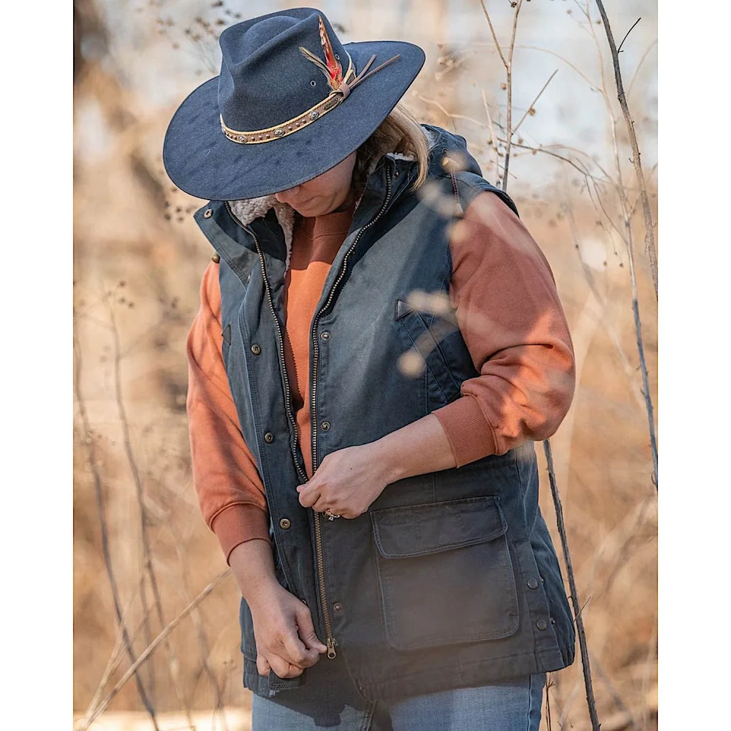 Outback Trading Women's Woodbury Vest - Navy - Image 3
