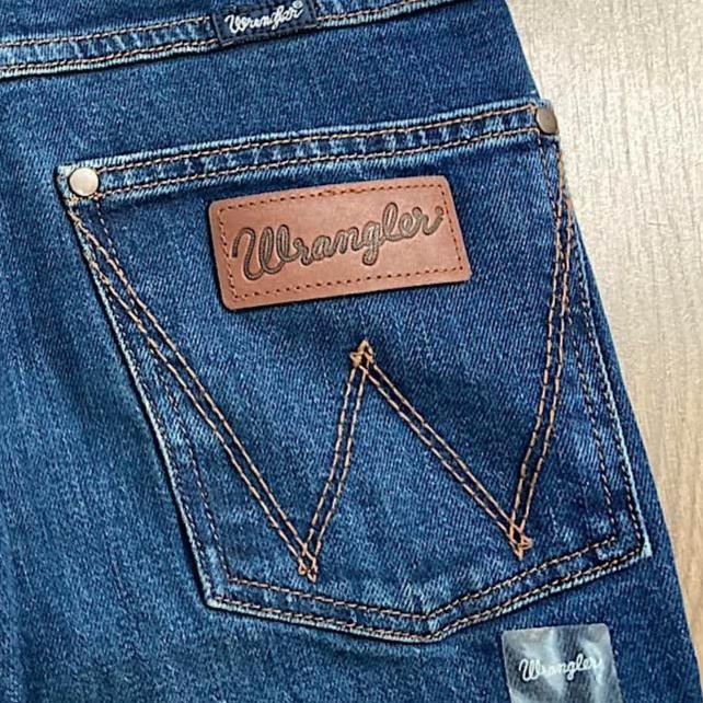 Wrangler Women's Hi-Rise Boot Cut Jean - Bailey - Image 4